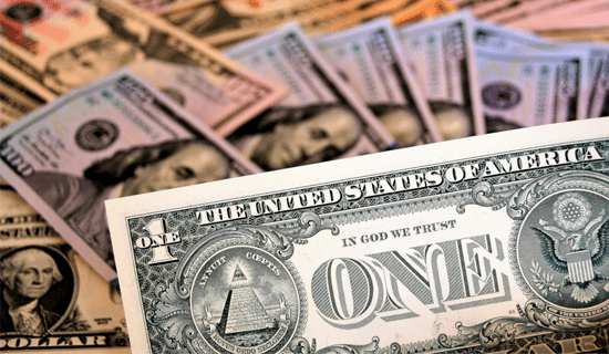 Aujourd'hui, l'indice du dollar américain tente de remonter avant la publication des minutes du FOMC